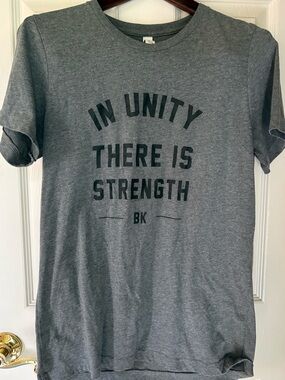 Bella Canvas Brooklyn Museum Gray 'In Unity There Is Strength' Short Sleeve Tee